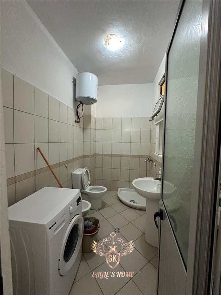 Qera • 2+1 me ballkon• Total Mobiluar