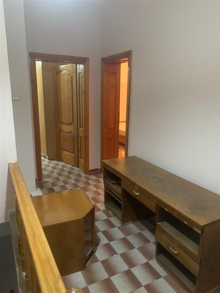 Disponohet Vile per Qera per ambient Biznesi, Zona Selvies