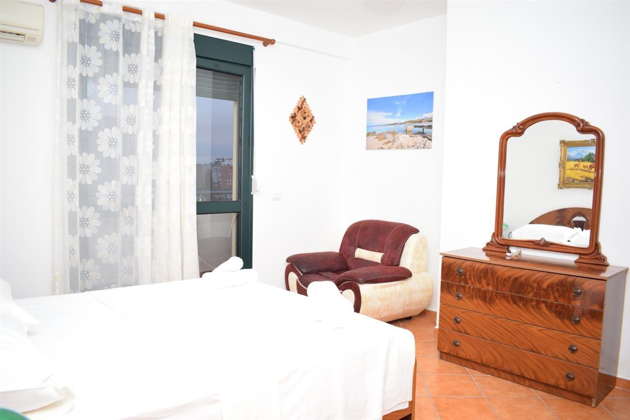 Apartment 2+1 me qera