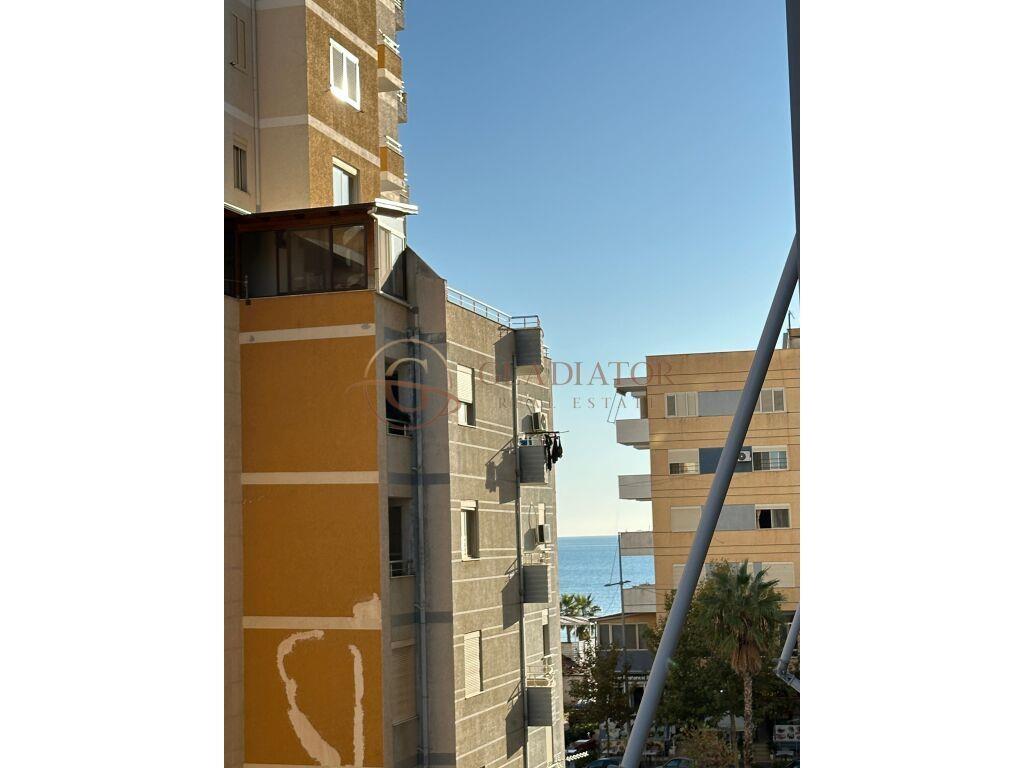 PLAZH-SHITET APARTAMENT 1+1 VETEM 150m NGA DETI