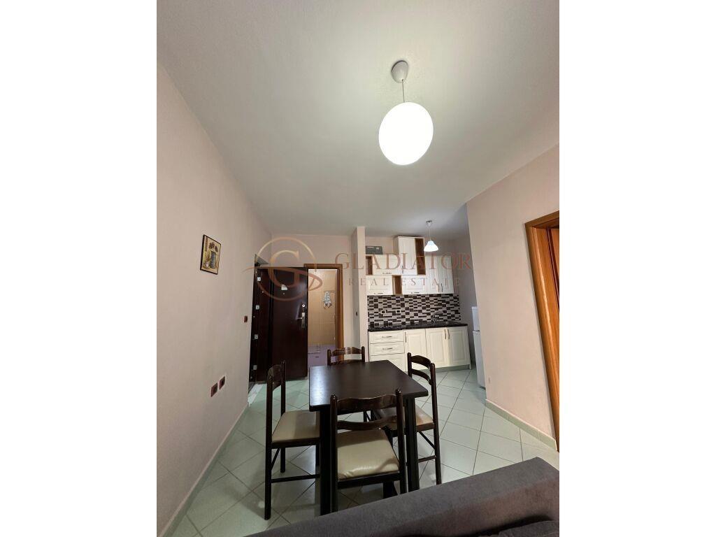 PLAZH-SHITET APARTAMENT 1+1 VETEM 150m NGA DETI