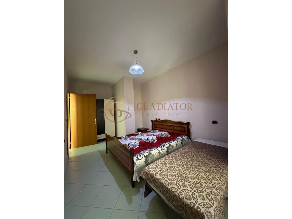 PLAZH-SHITET APARTAMENT 1+1 VETEM 150m NGA DETI