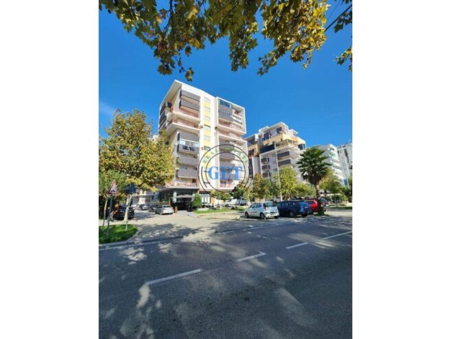 Shitet, Apartament 3+1, Plazh Hekurudha, Durres