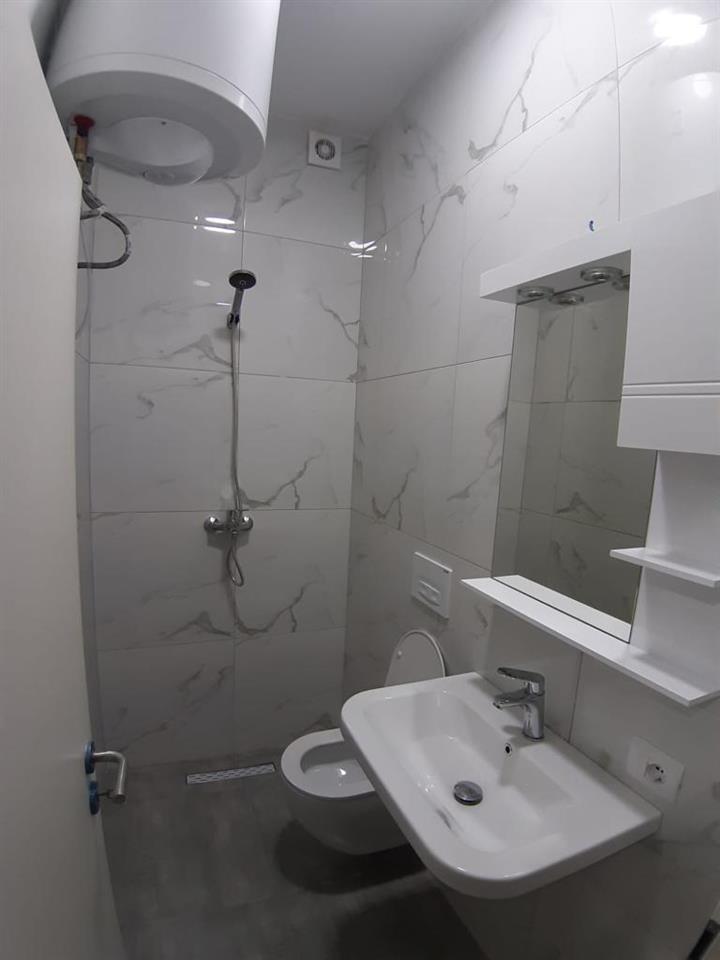 Apartament me qera, ali dem, 270 euro