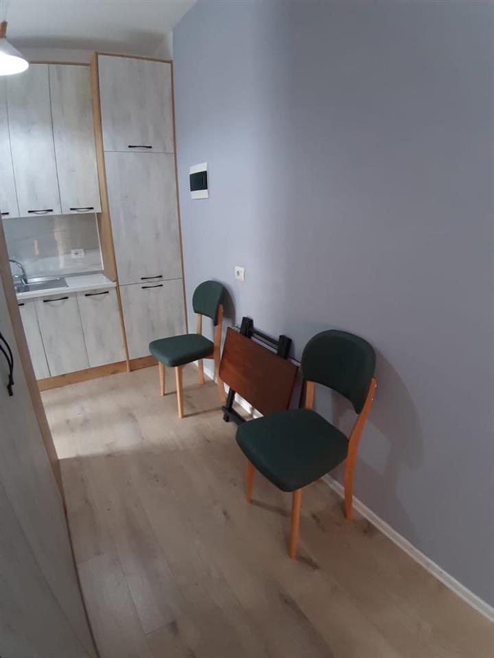 Apartament me qera, ali dem, 270 euro