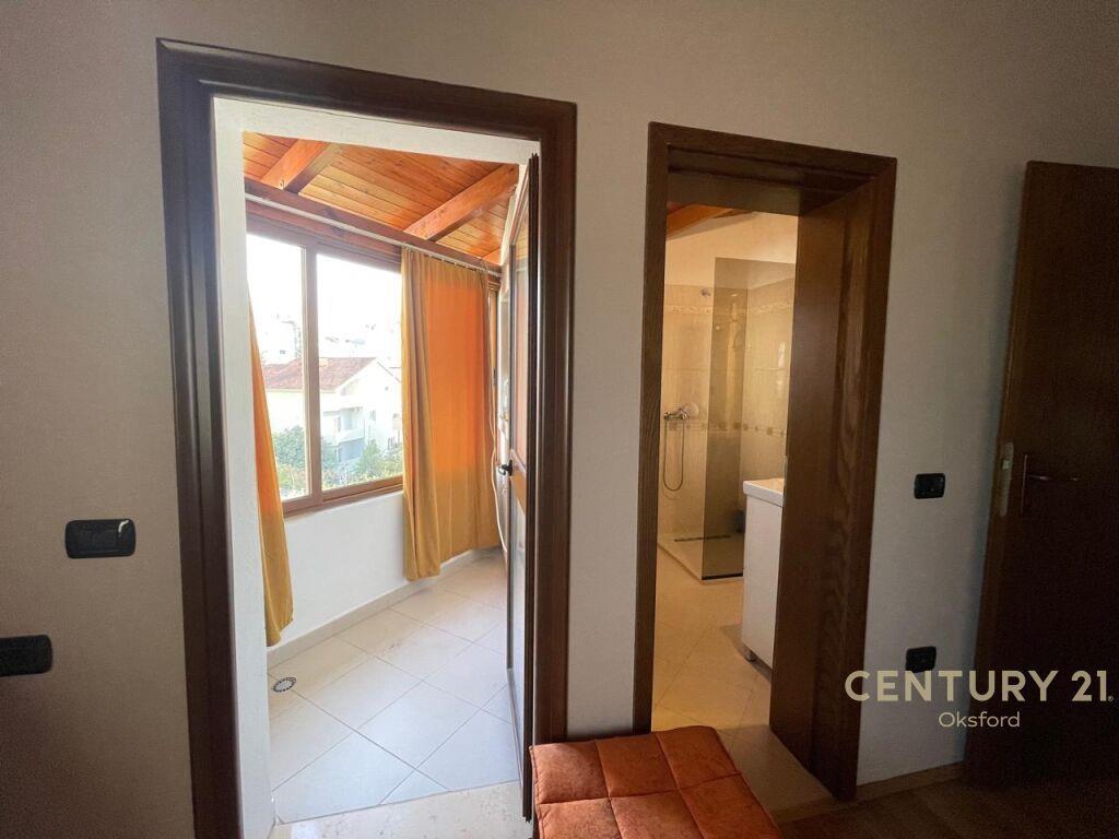 KOMUNA PARISIT, APARTAMENT 2+1+2 850 € OKS102842