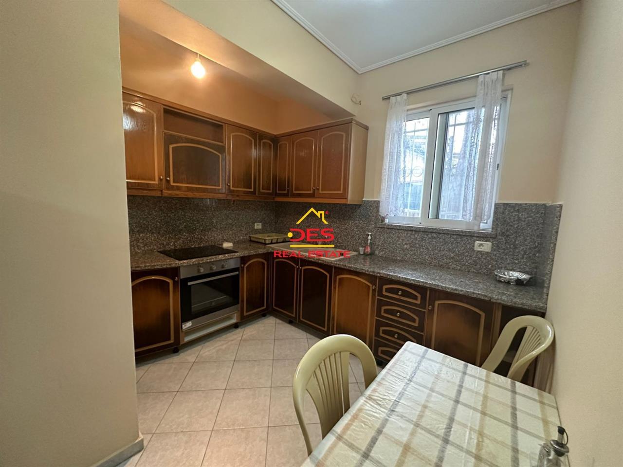 SHITET APARTAMENT 2+1 NE SARANDE