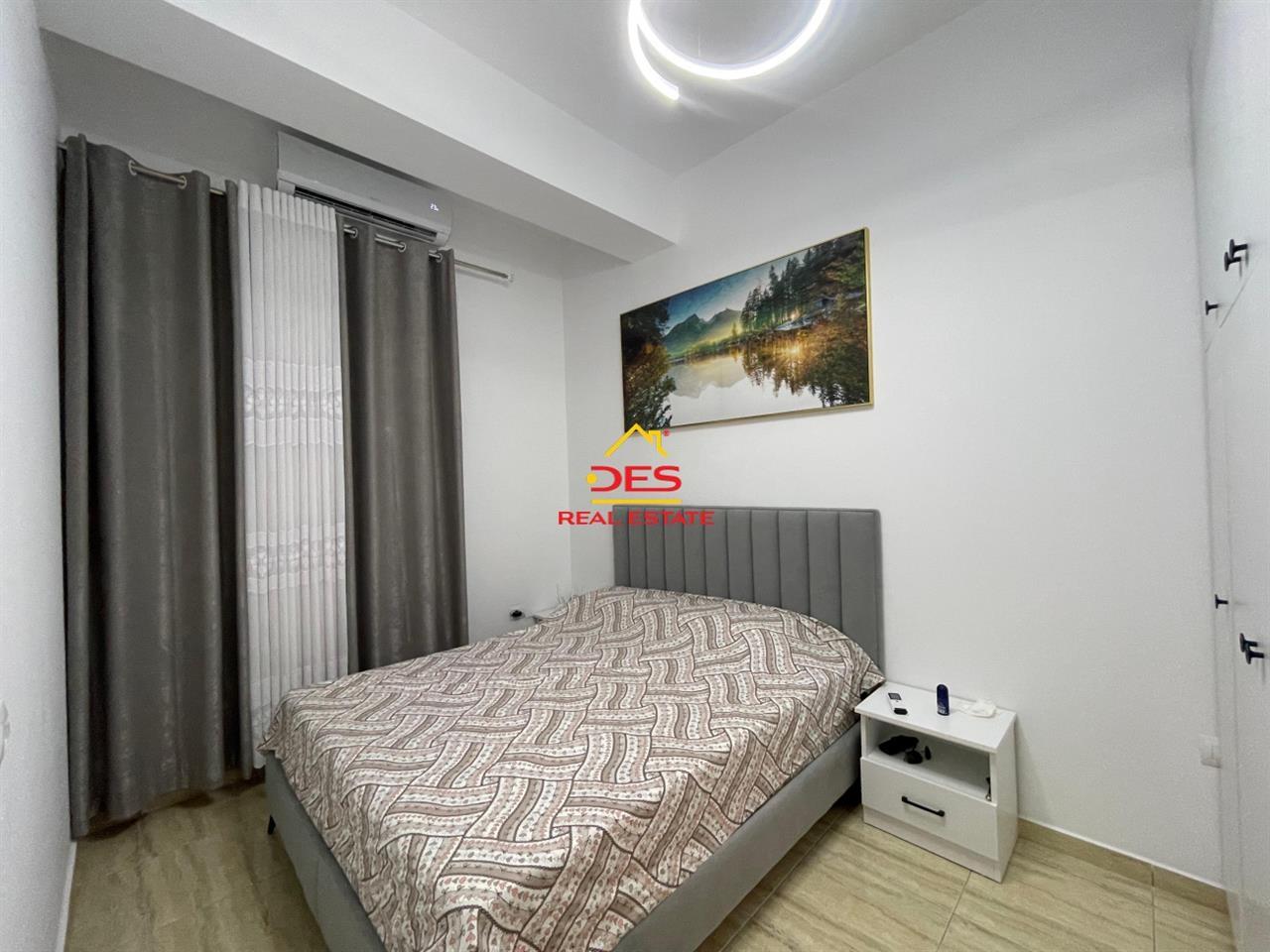 SHITET APARTAMENT 2+1+2 NË SARANDË