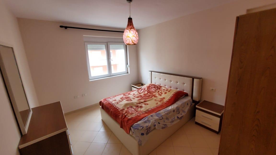 Jepet me qera Apartmenti ndodhet Ne Lungomare