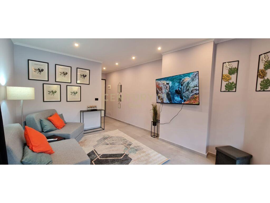 SHITET APARTAMENT TEK “WHITE HILL RESIDENCE” NE CURRILA!