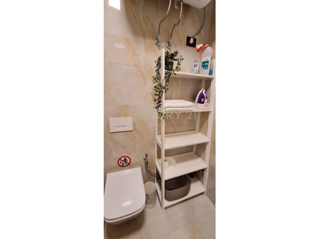 SHITET APARTAMENT TEK “WHITE HILL RESIDENCE” NE CURRILA!