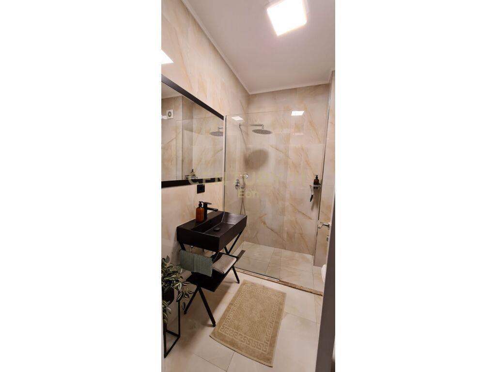 SHITET APARTAMENT TEK “WHITE HILL RESIDENCE” NE CURRILA!