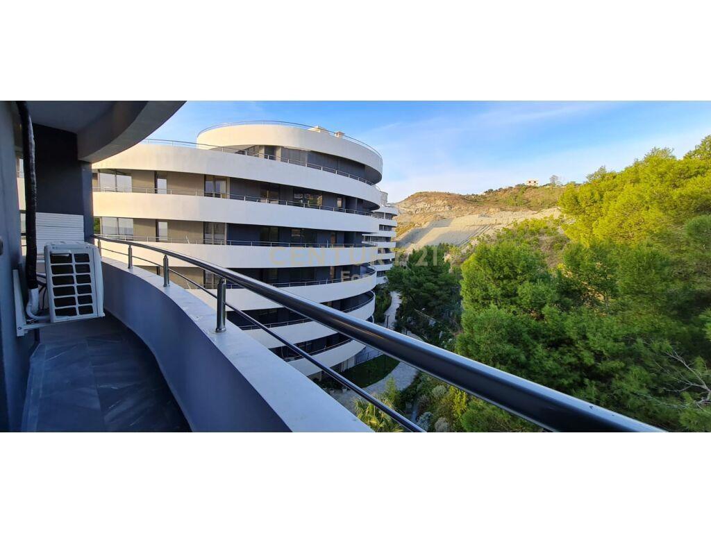 SHITET APARTAMENT TEK “WHITE HILL RESIDENCE” NE CURRILA!