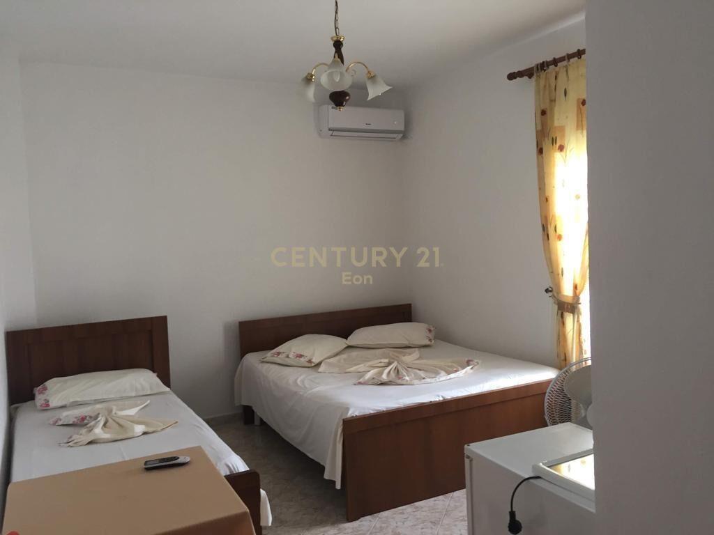 SHITET VILE NE PLAZH TEK RROTA E KUQE!