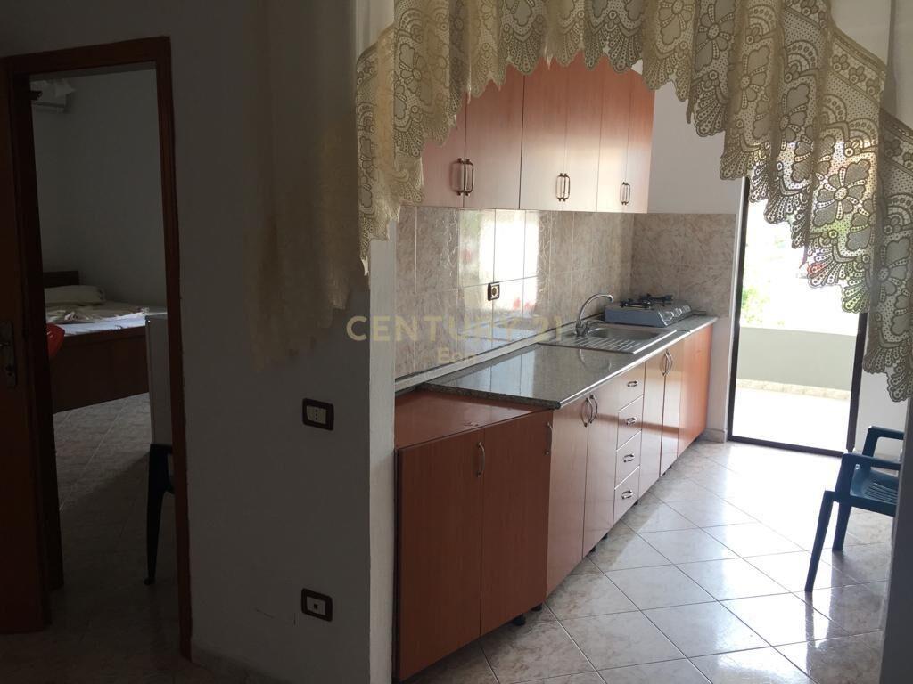 SHITET VILE NE PLAZH TEK RROTA E KUQE!