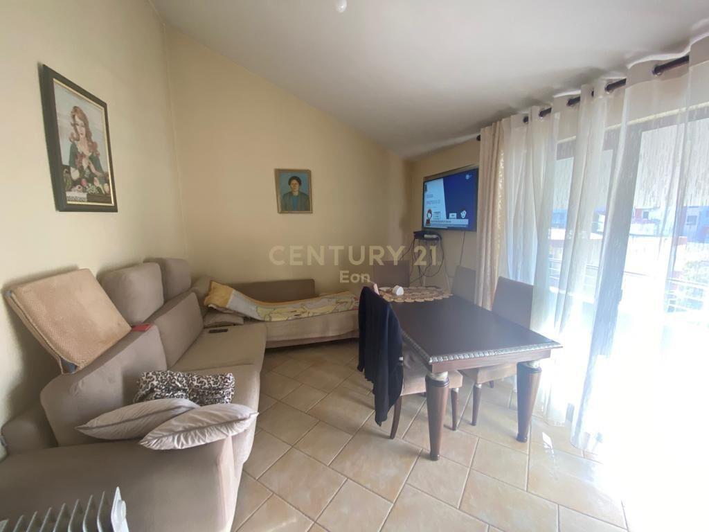 SHITET VILE NE PLAZH TEK RROTA E KUQE!