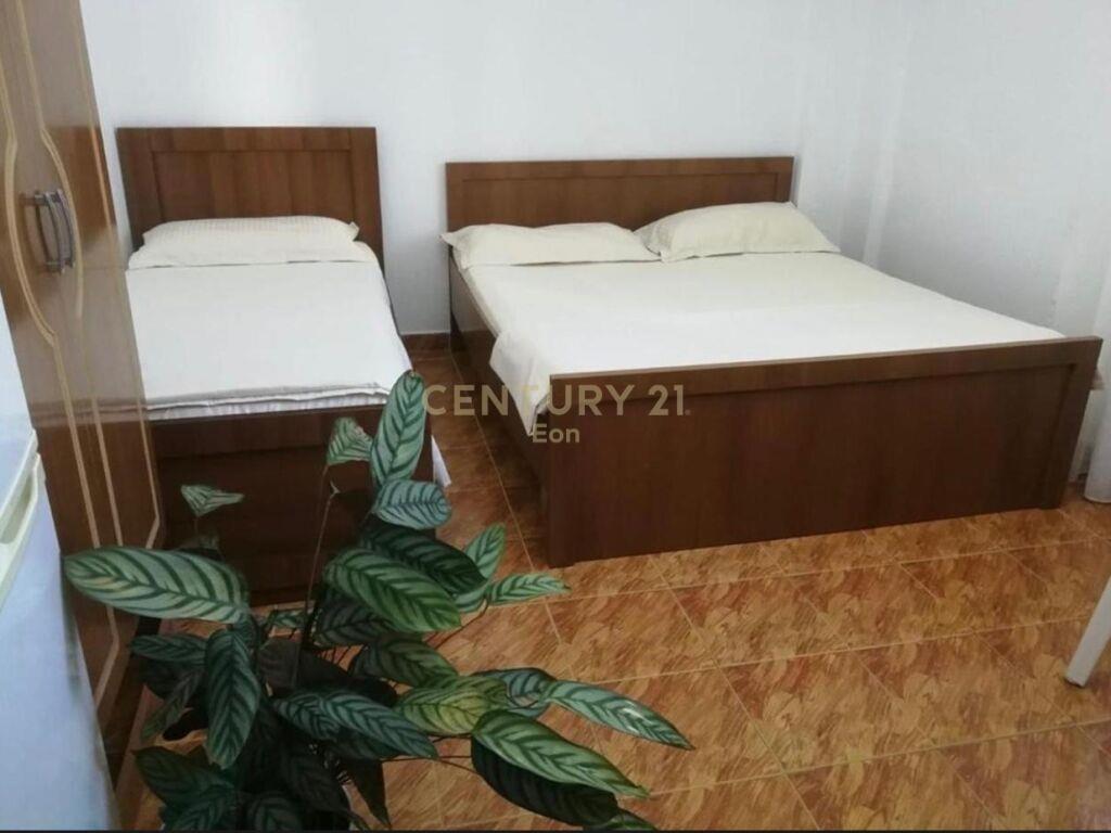 SHITET VILE NE PLAZH TEK RROTA E KUQE!