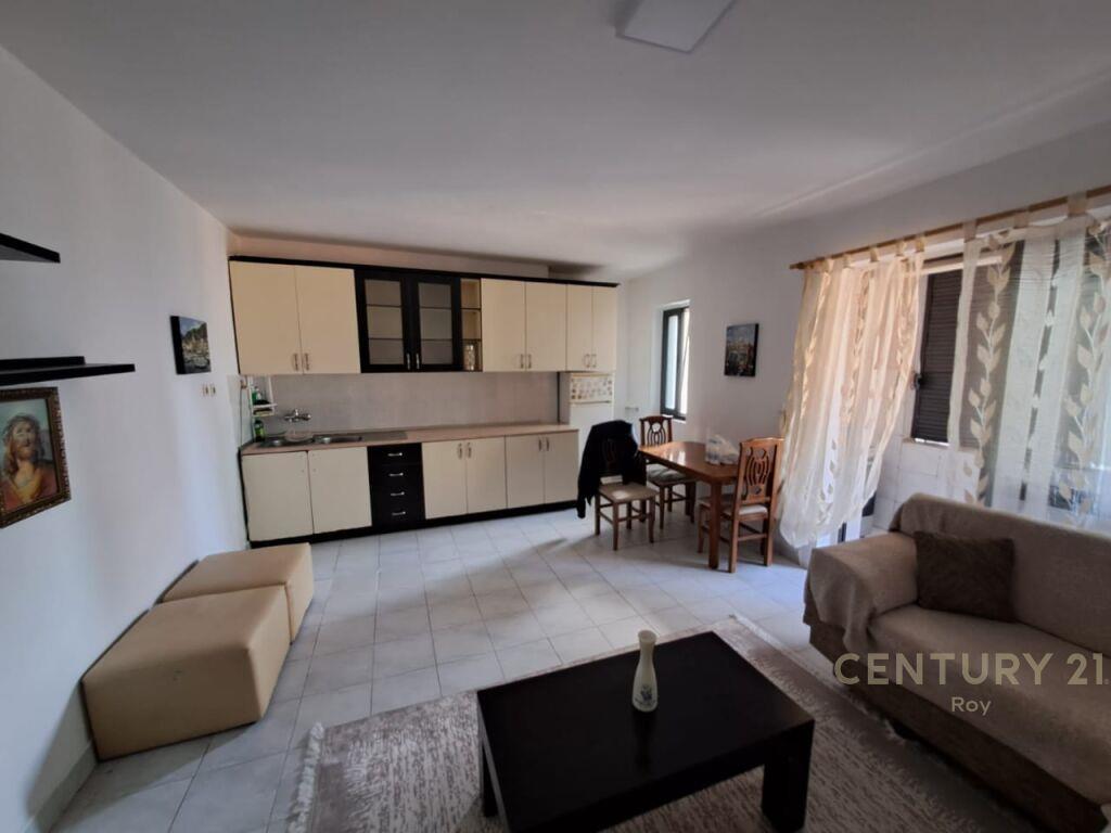 Apartament 1+1 Me Qira në Lagja nr.12, Durrës – 250€ | 62 m²