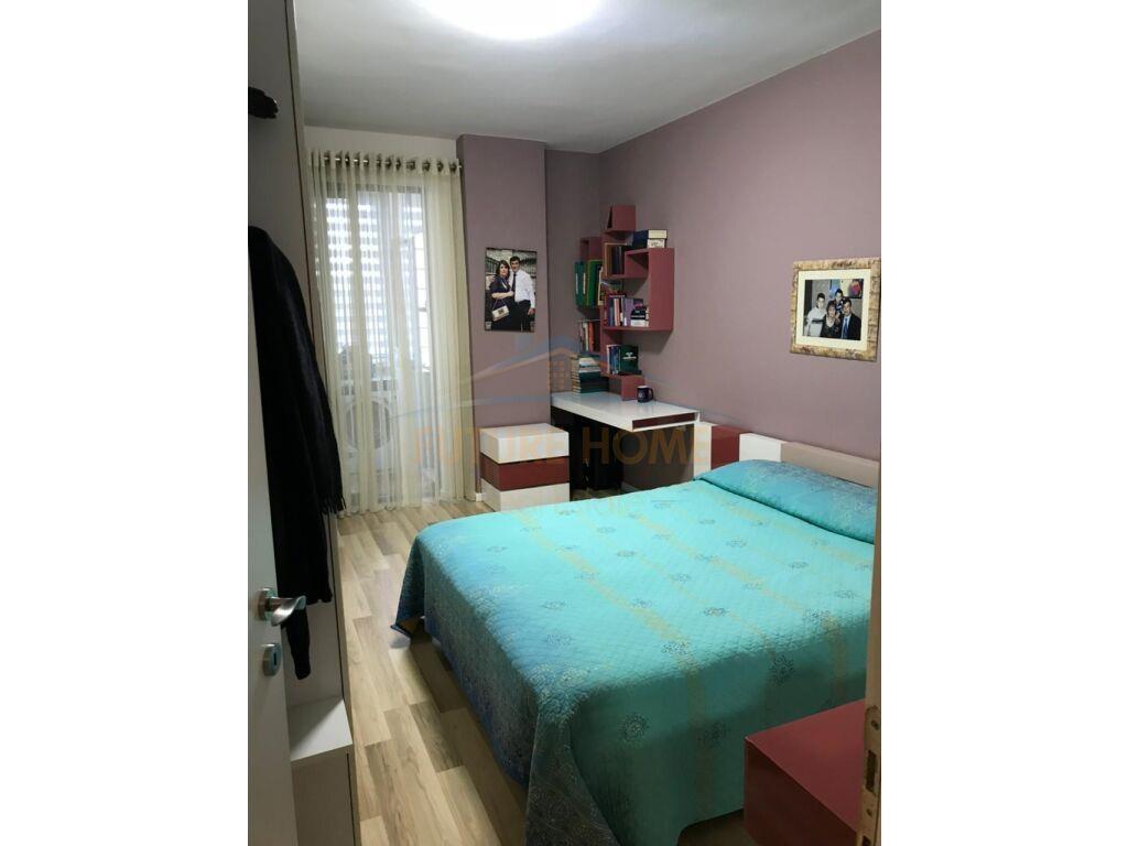 Qera, Apartament 2+1 te Xhamia e Tabakeve, Shkolla e Baletit