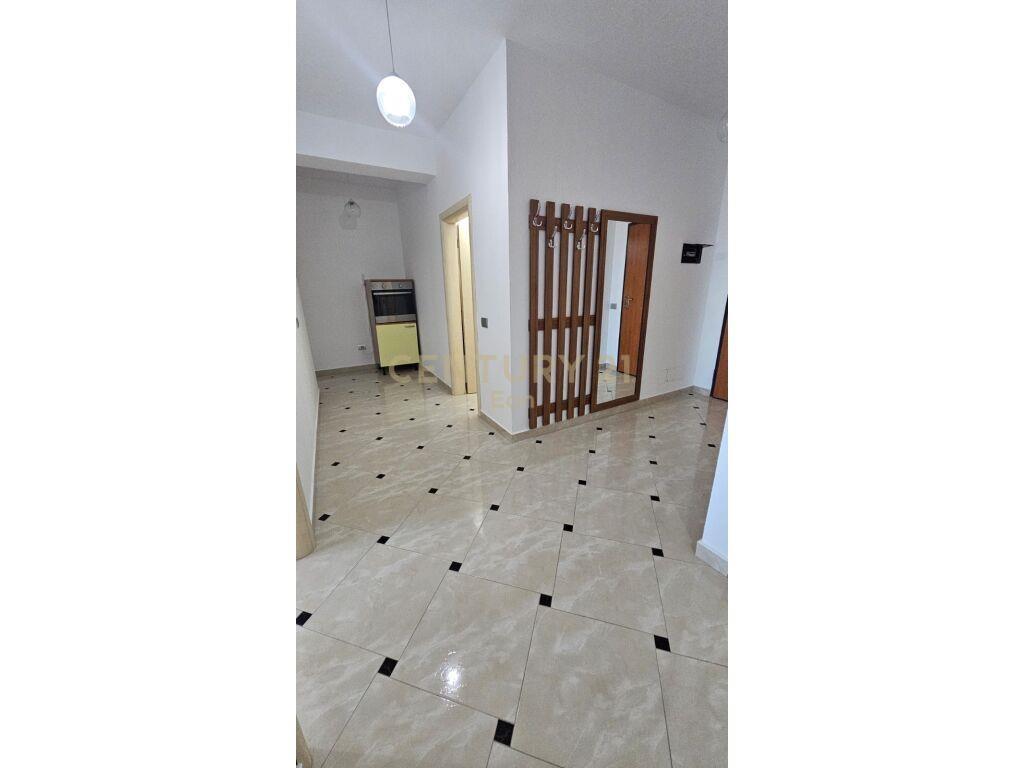 SHITET APARTAMENT ME PAMJE DETI +GARAZHD NE PLAZH!