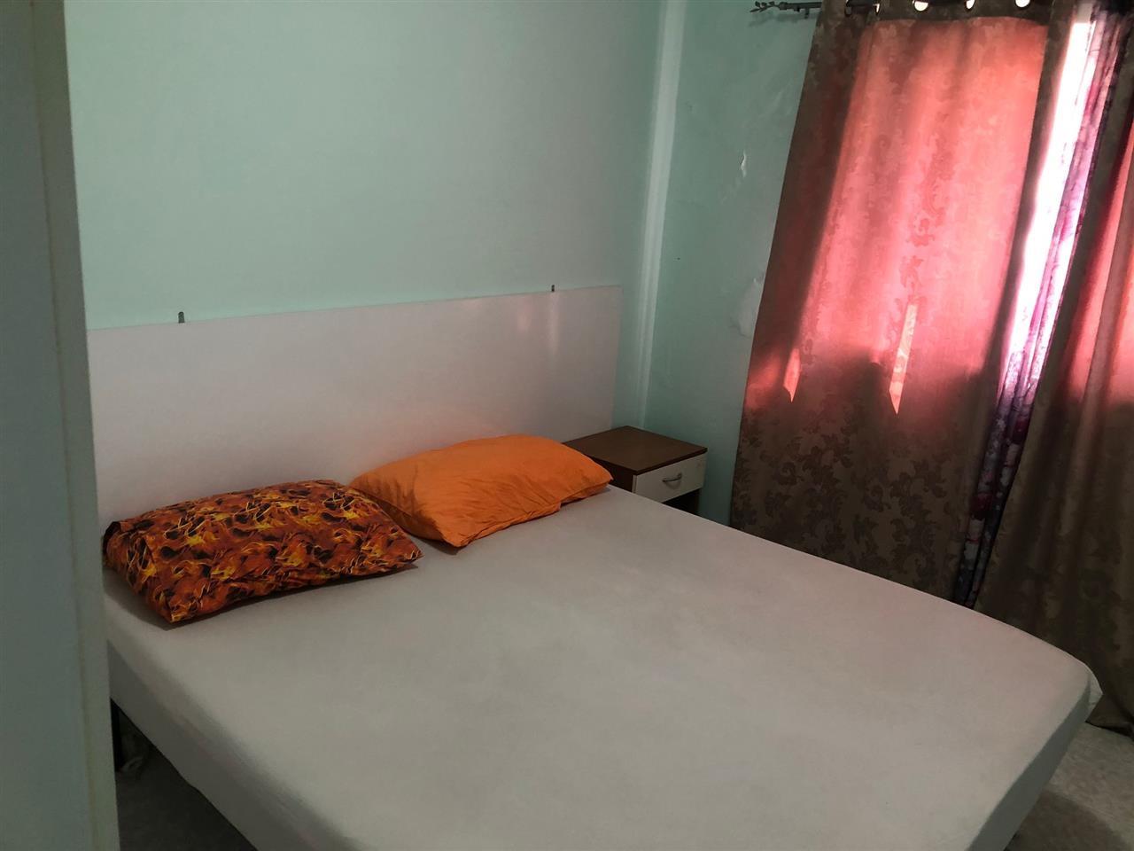 Banese me qera ne plazh, Durres