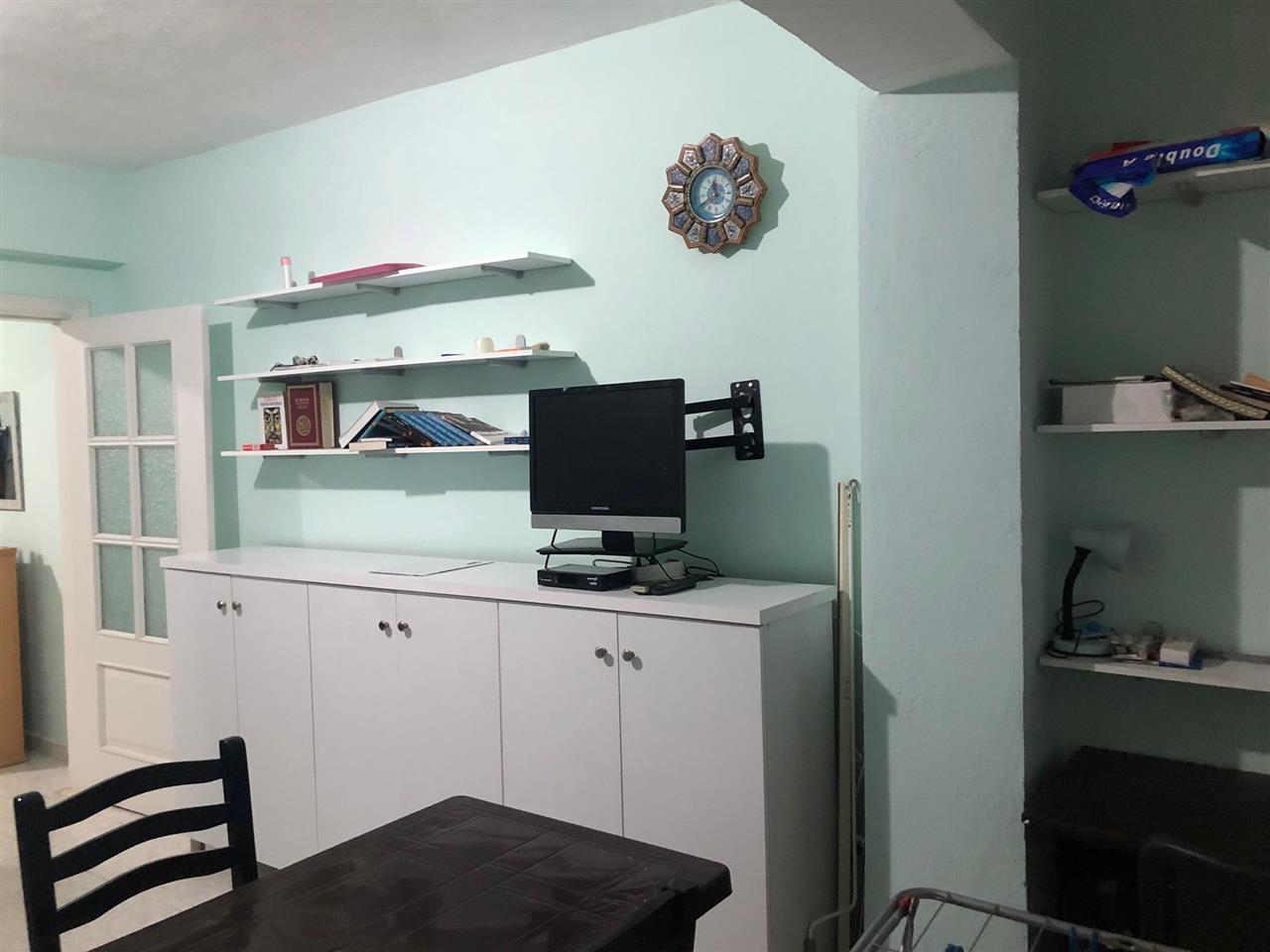 Banese me qera ne plazh, Durres