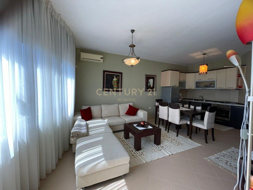 SHITET APARTAMENT 1+1 PRANE MIAMI 2 NE GOLEM !