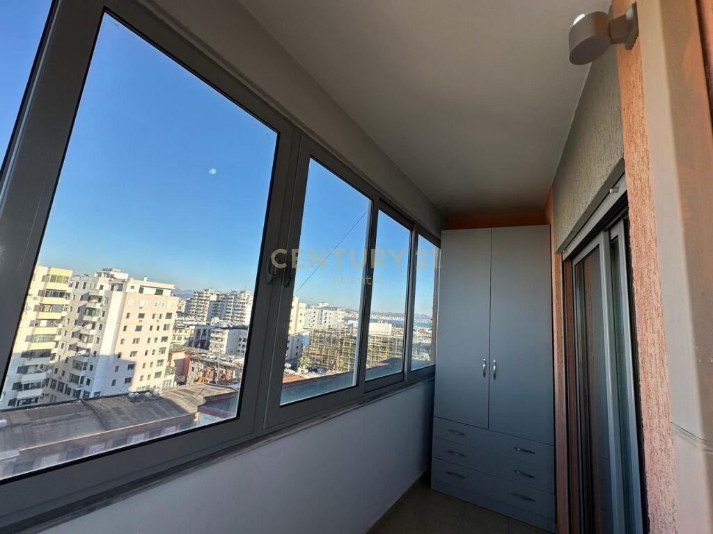 JAPIM ME QERA 3+1+2T NE DURRES-QENDER!