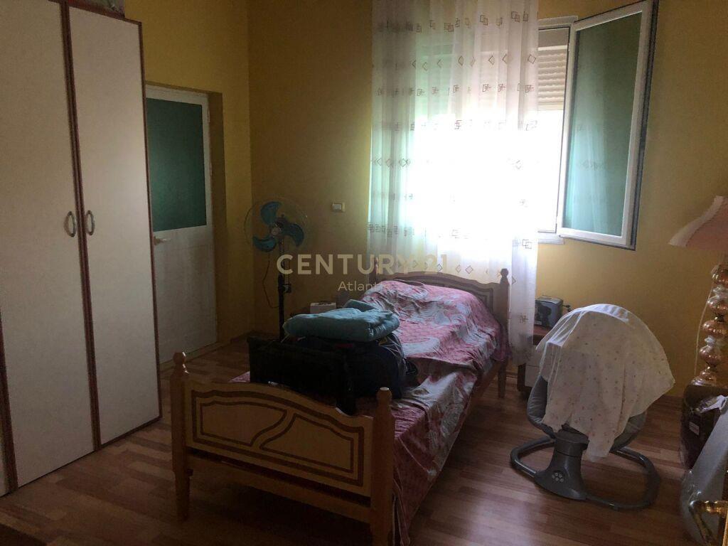 OKAZION!!!! SHITET DUBLEX 4+2+5T NE SPITALLE !!!