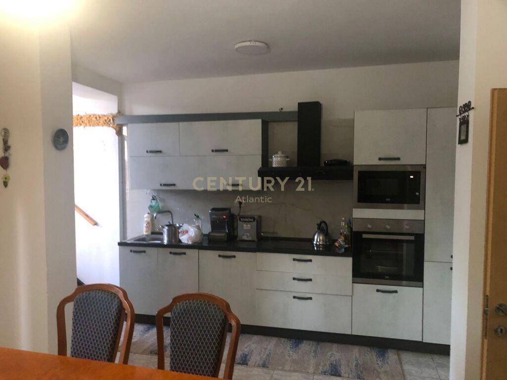 OKAZION!!!! SHITET DUBLEX 4+2+5T NE SPITALLE !!!