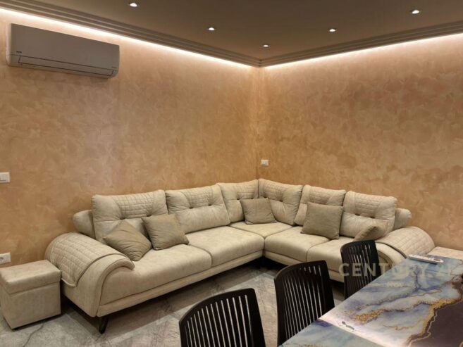 SHITET APARTAMENT 1+1 ME VERANDE TEK SHKEMBI I KAVAJES !!