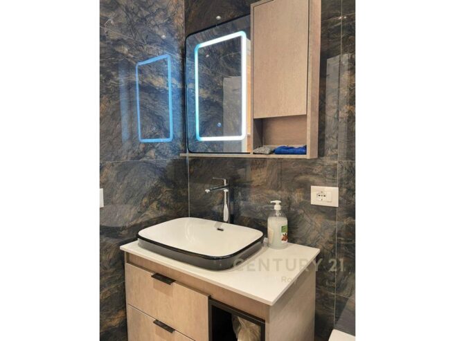 SHITET APARTAMENT 1+1 ME VERANDE TEK SHKEMBI I KAVAJES !!