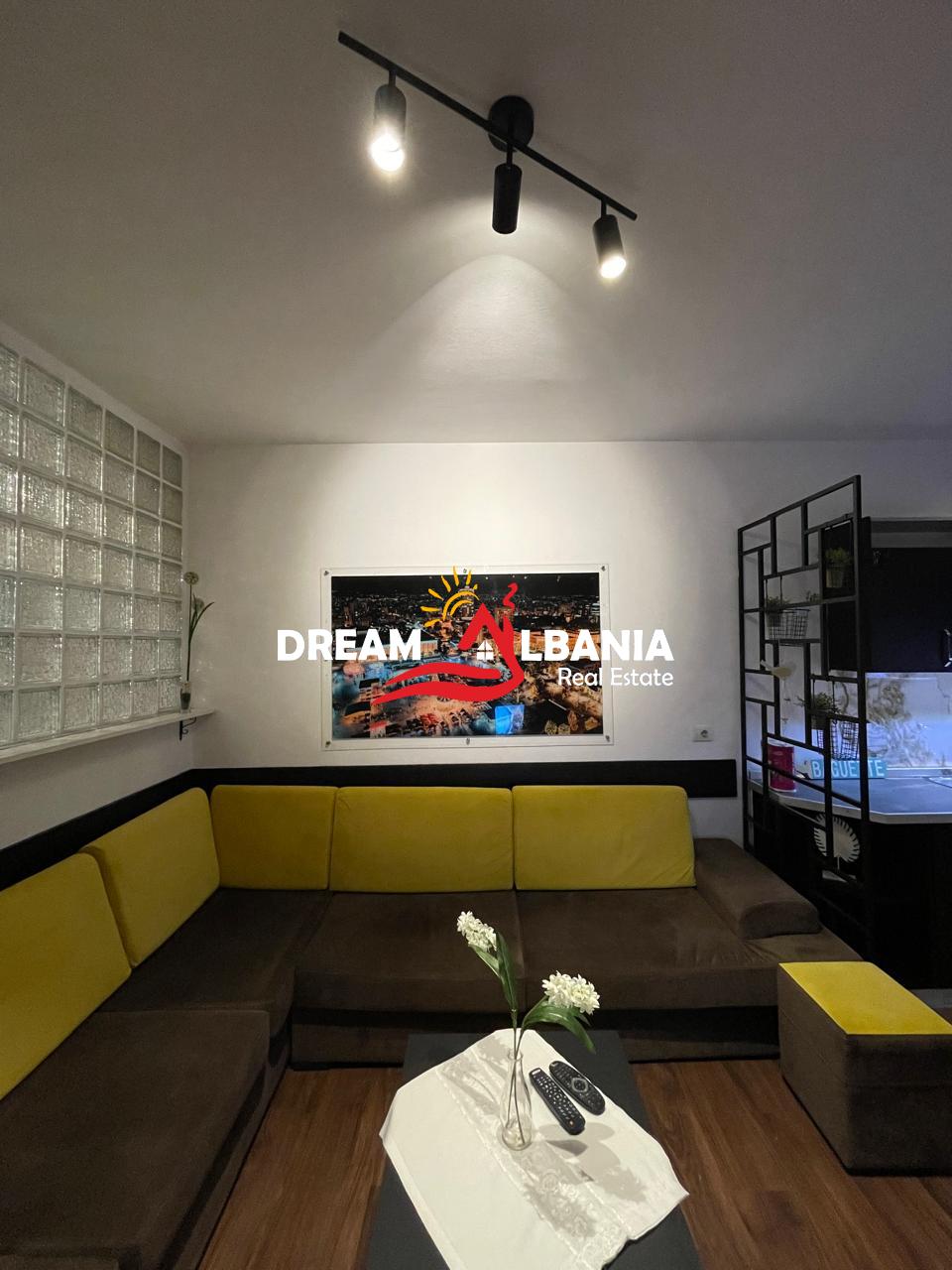 Apartament 1+1 ne shitje ne rrugen e Elbasanit pra