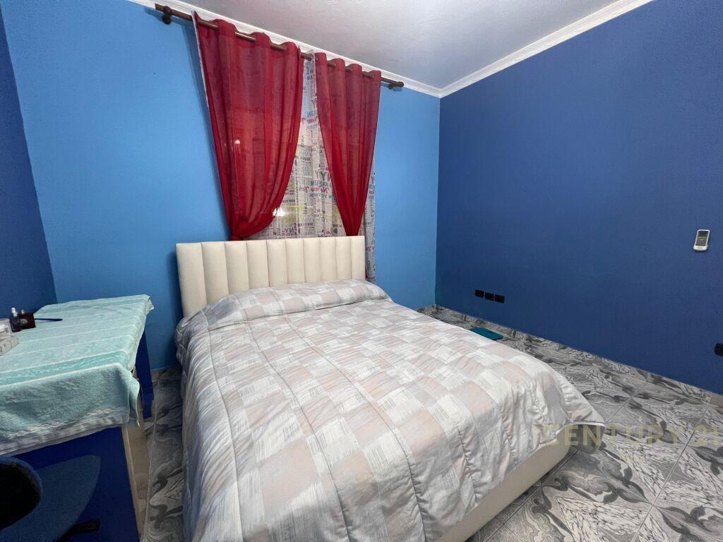 SHITET SHTEPI PRIVATE NE LAGJEN NR. 15 !