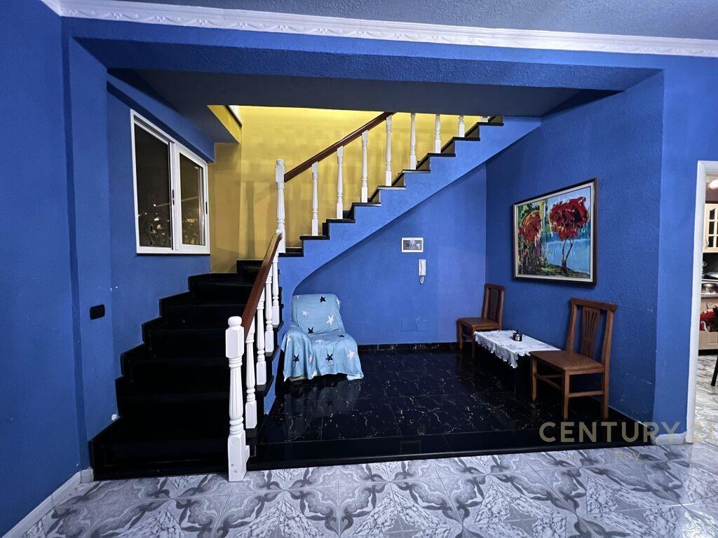 SHITET SHTEPI PRIVATE NE LAGJEN NR. 15 !