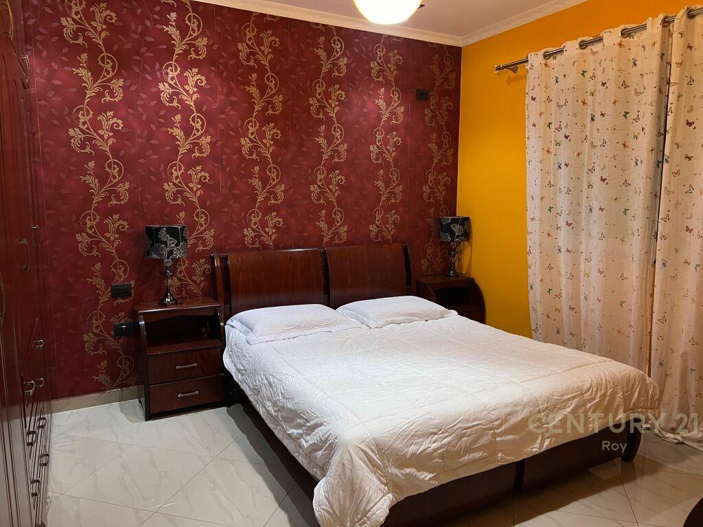 SHITET SHTEPI PRIVATE NE LAGJEN NR. 15 !