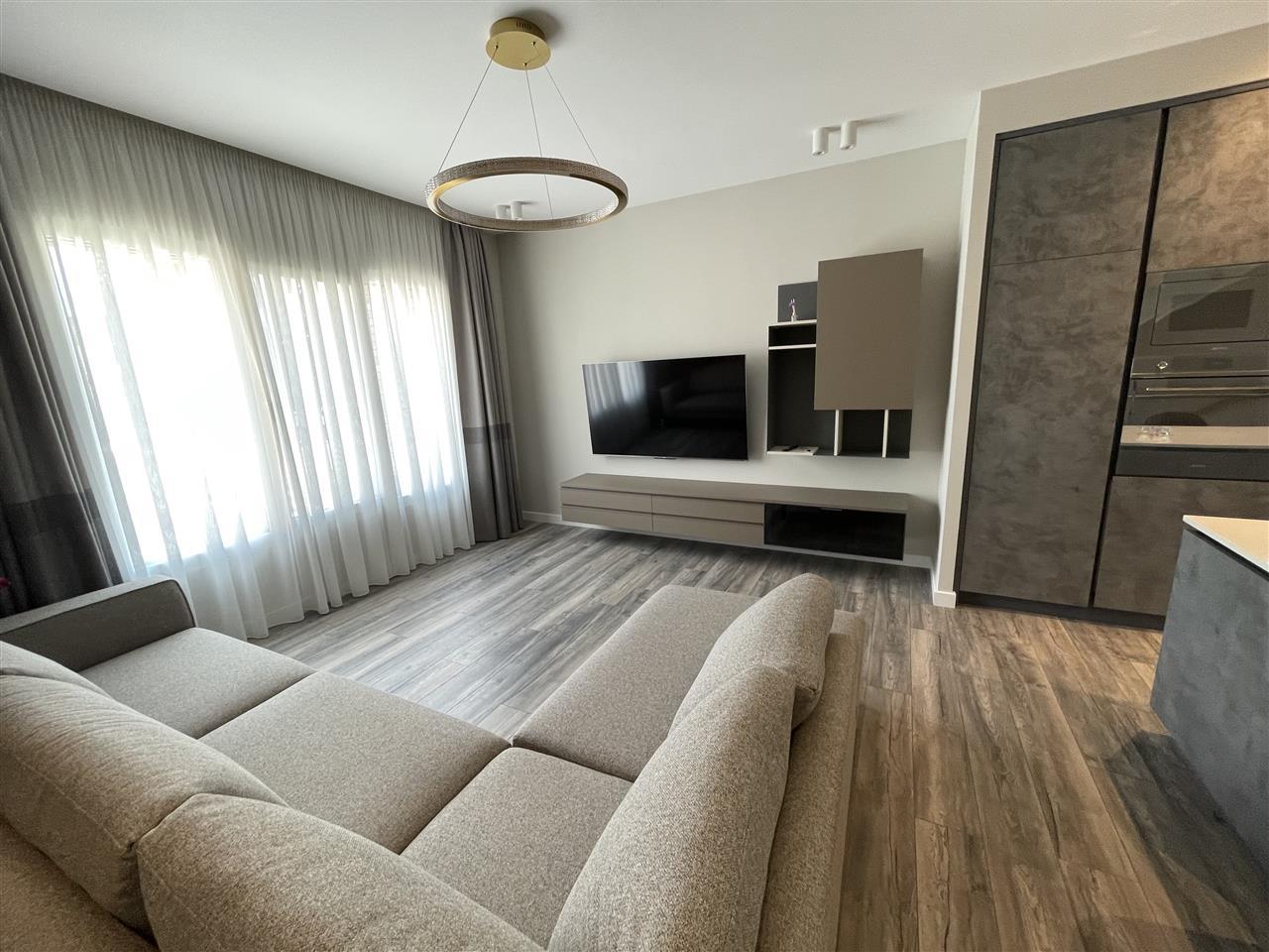 Vila me qera teg Elysium residence mjullbathore