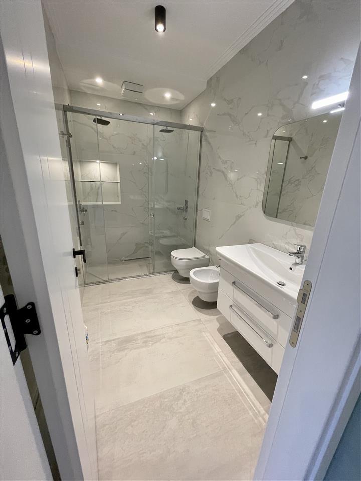 Vila me qera teg Elysium residence mjullbathore