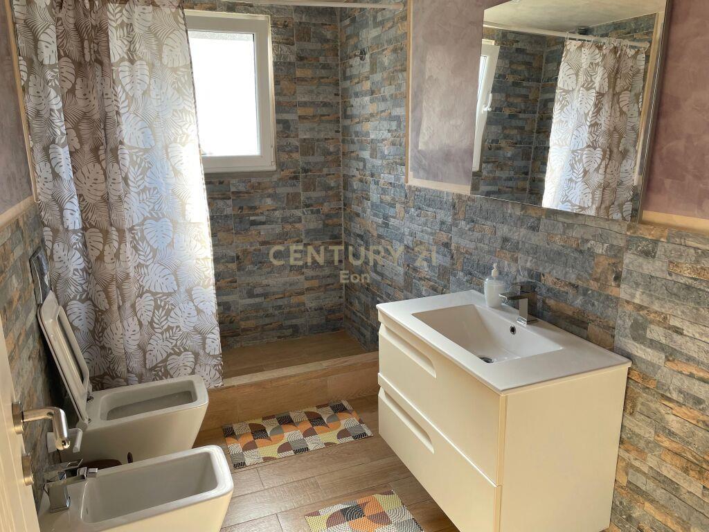 Apartament 2+1+2 me qira në Cezma Ferra, Durrës!