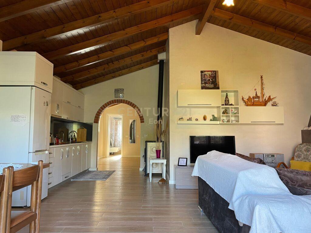 Apartament 2+1+2 me qira në Cezma Ferra, Durrës!