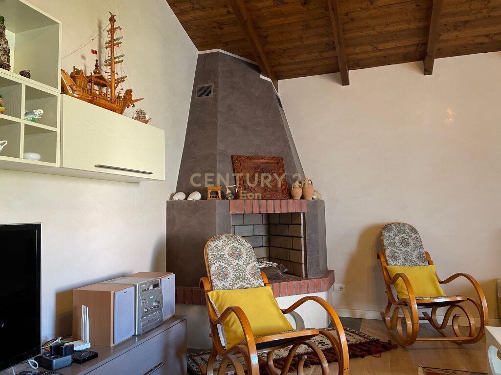 Apartament 2+1+2 me qira në Cezma Ferra, Durrës!