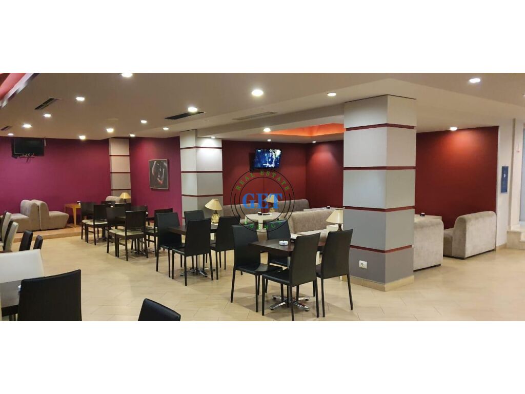 Shitet, Ambient Biznesi, Sheshi Pranvera, Durres.