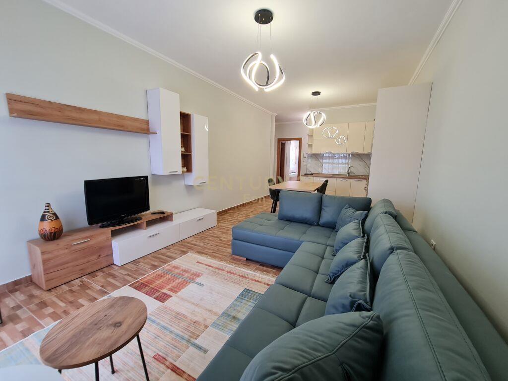 JEPET ME QIRA APARTAMENT 2+1+2 NE DURRES!