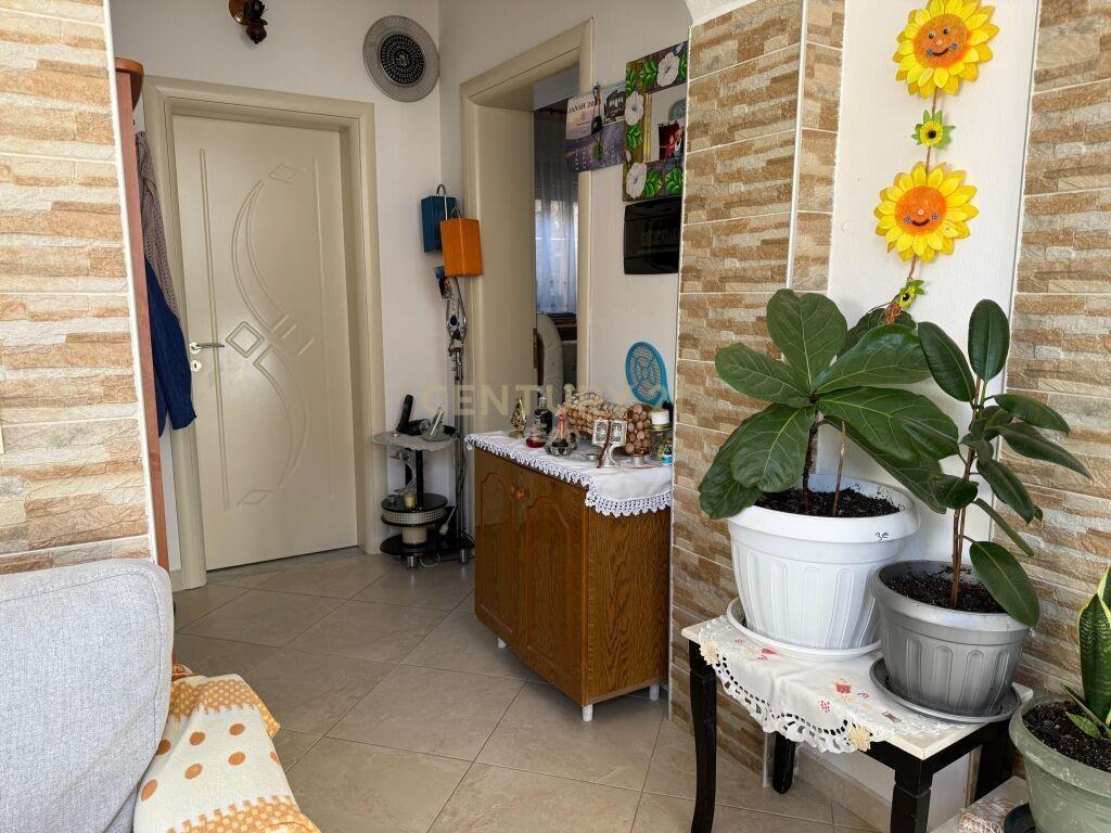 SHITET VILE PRIVATE NE QENDER TE DURRESIT!