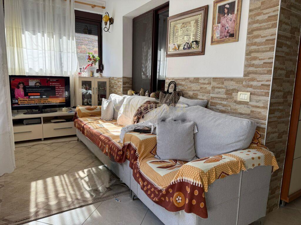 SHITET VILE PRIVATE NE QENDER TE DURRESIT!