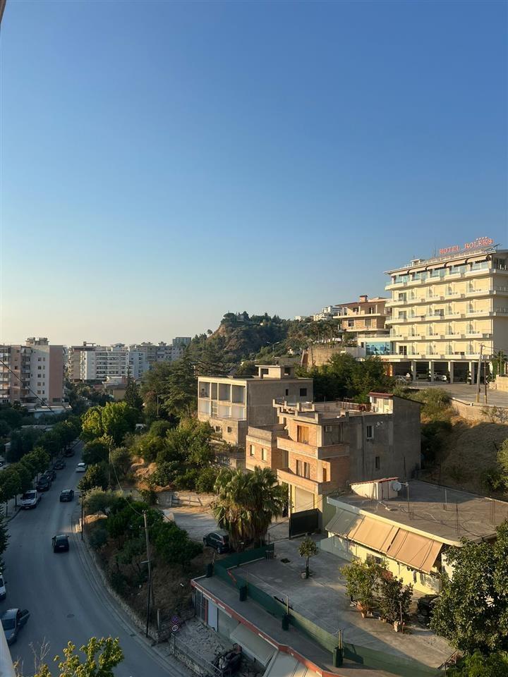 SHITET APARTAMENT 3+1 PRANE SIGURIMEVE SHOQERORE