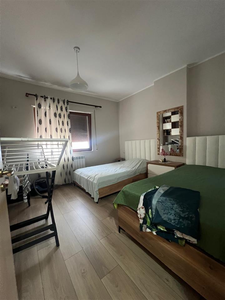 Shitet 3+1+2| Vollga