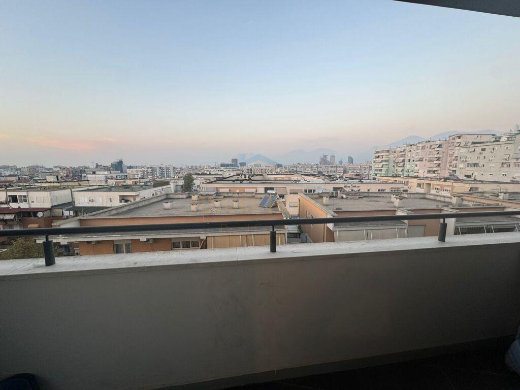 Qera, Apartament 1+1+ Post Parkimi ,Komuna e Parisit ,Tiranë