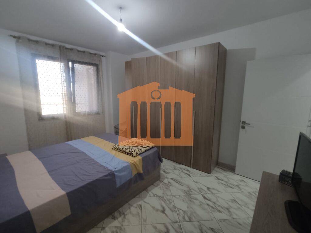 APARTAMENT 1+1+DEPO NE VOLLGA , PER QIRA!