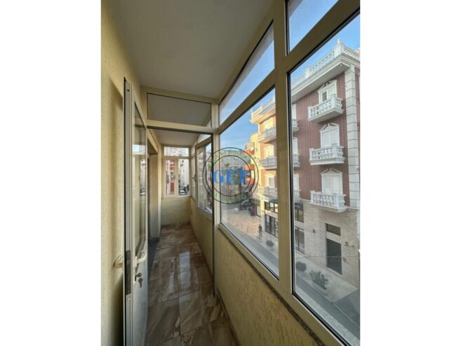 Qira, Apartament 2+1 Bulevard, Durres!!
